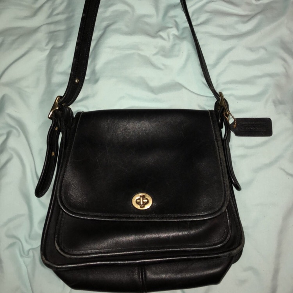 Vintage coach crossbody